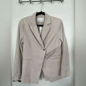 Oak + Fort Women's Cream Crossfront Blazer